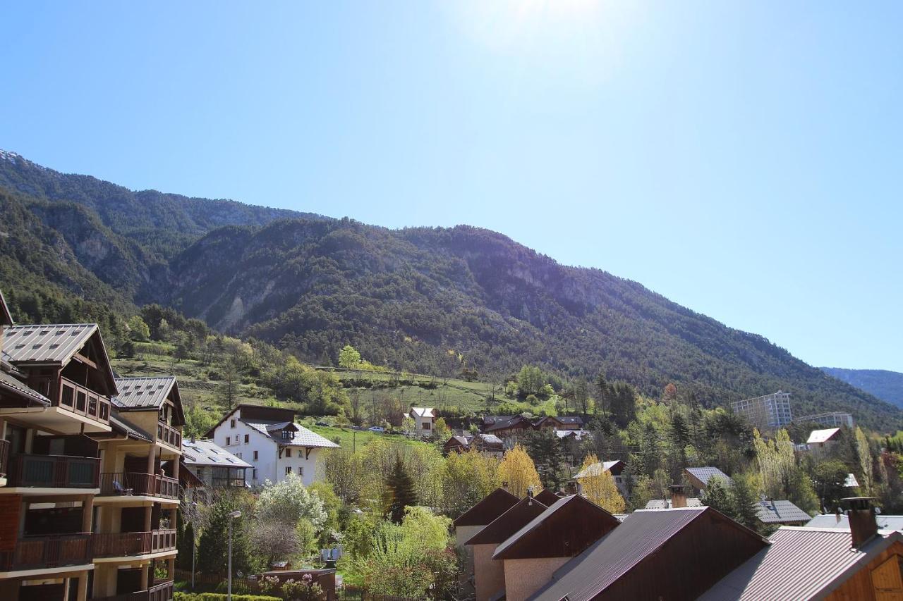 Mas De Blais Appartement Chaleureux A 5 Minutes Des Pistes Briancon  Exterior photo
